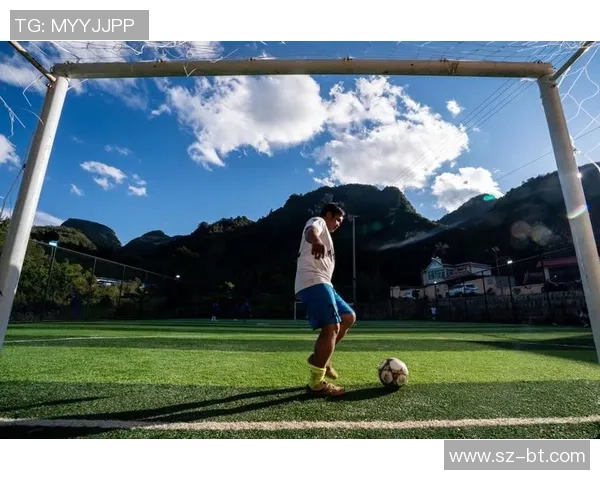 俄罗斯足球球星敬礼动作成新风潮 展现球场上的独特魅力与团队精神