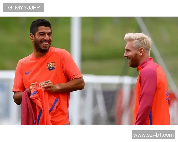 金色发型与足球天赋并肩而行 探秘金发球星的独特魅力与赛场表现